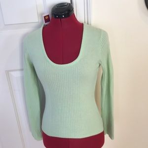 100% cashmere LS u neck pullover NWT by SO size M